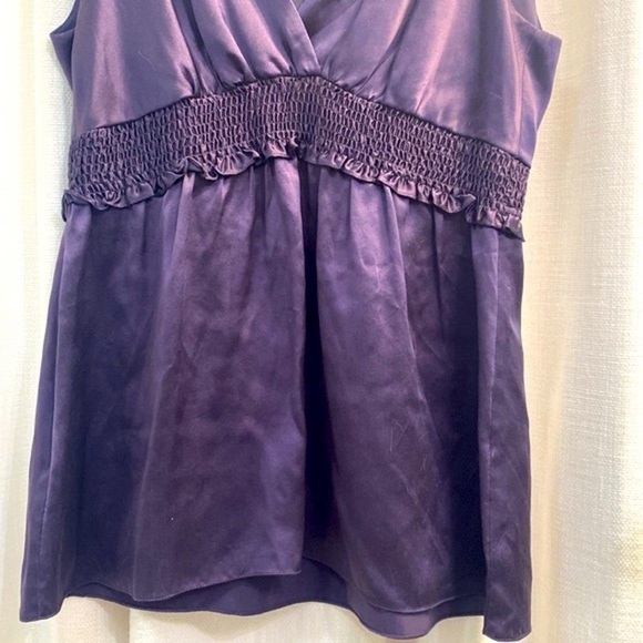 NWOT Women’s Plumb Colored BCBG MaxAzria Satin Top Size Medium - Picture 3 of 8